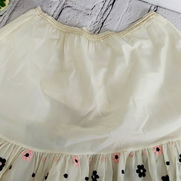 Vintage 50s Half Slip Embroiidered Flowers. Acetate GUC See Pics - Picture 3 of 15